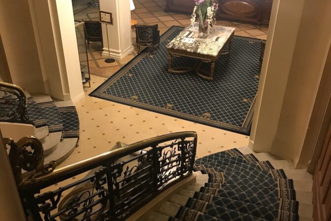 hall réception escalier