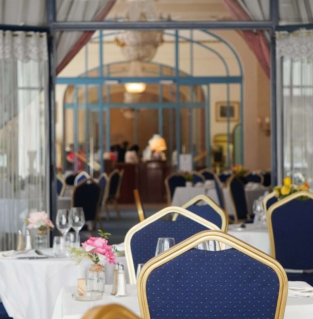restaurant