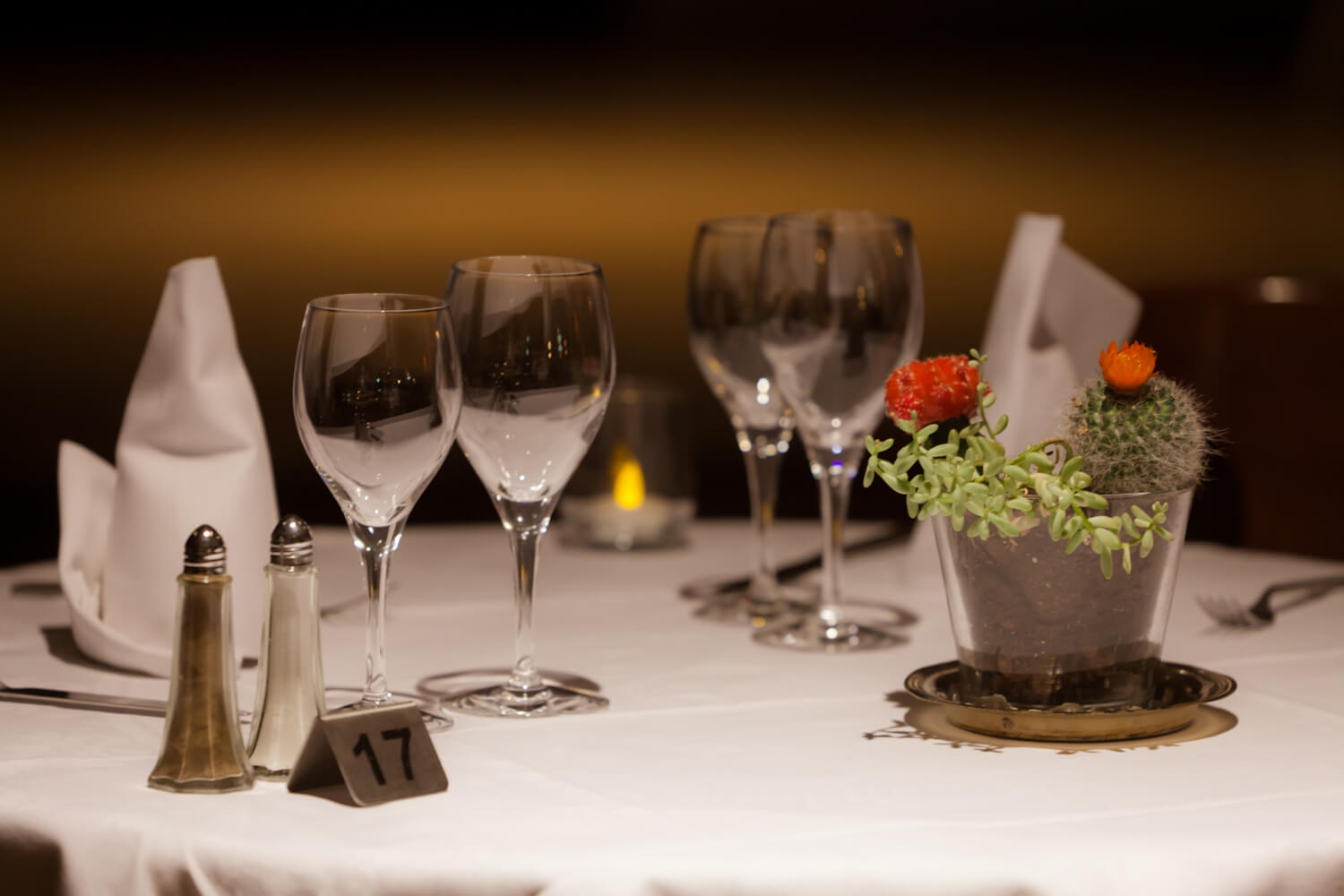 restaurant table dressée